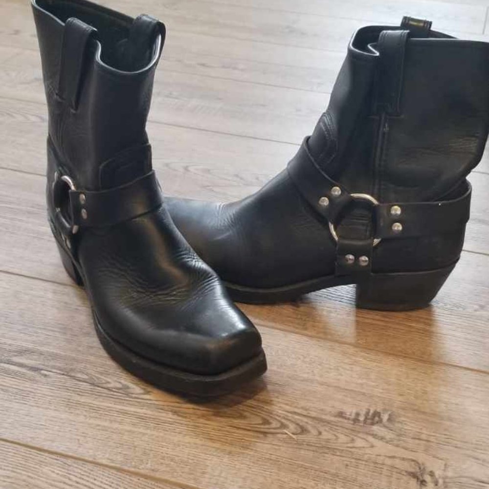 Frye Harness 8R Boots- EXCELLENT CONDITION-Size 10